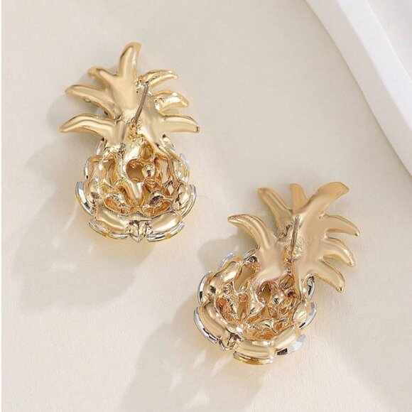 Vacay Tropical Pineapple Stud Earring! - Picture 4 of 8